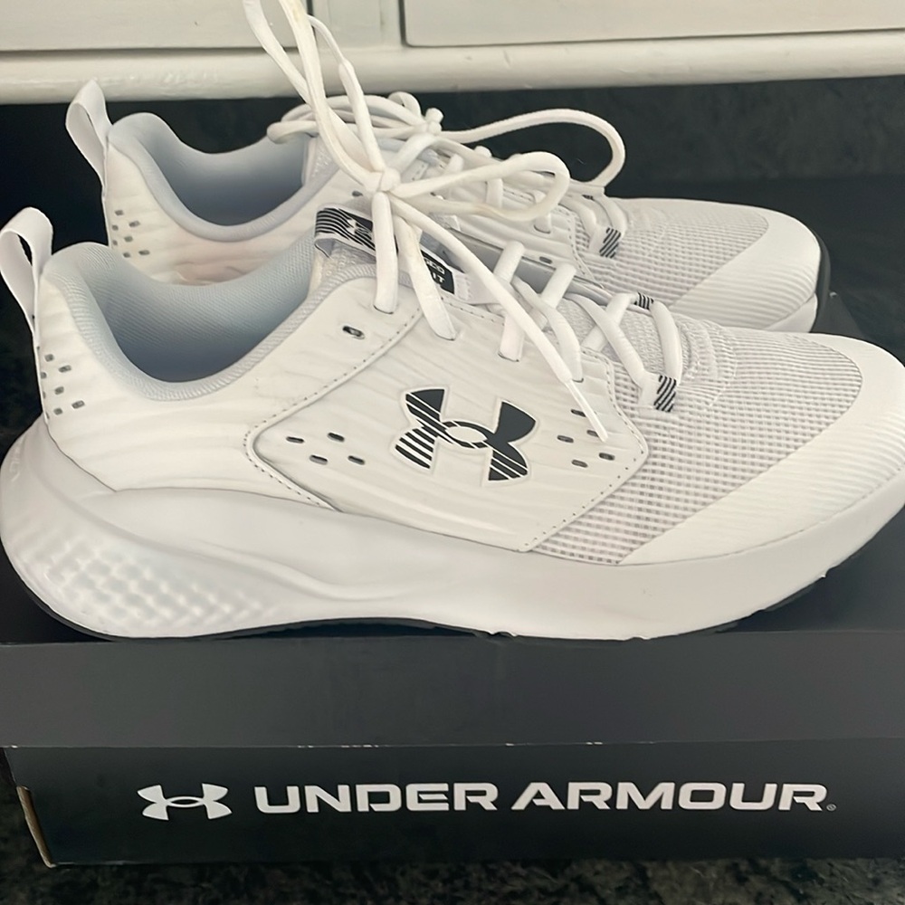 Brand new under armor sneakers